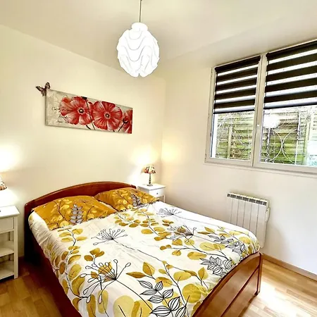 Les Roses - Plain-pied - Calme - Wifi Gratuit Appartement *