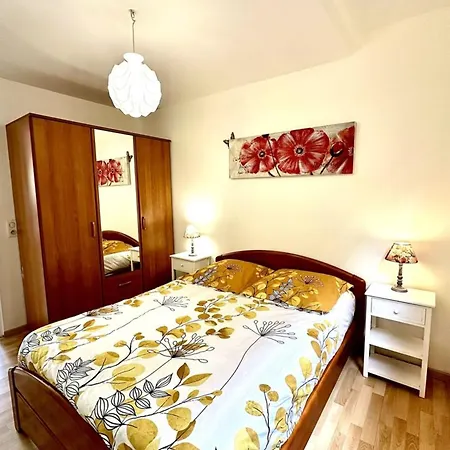 Les Roses - Plain-pied - Calme - Wifi Gratuit